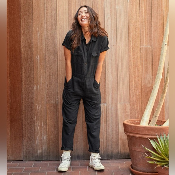 OuterKnown S.E.A. Suit - Picture 3 of 16